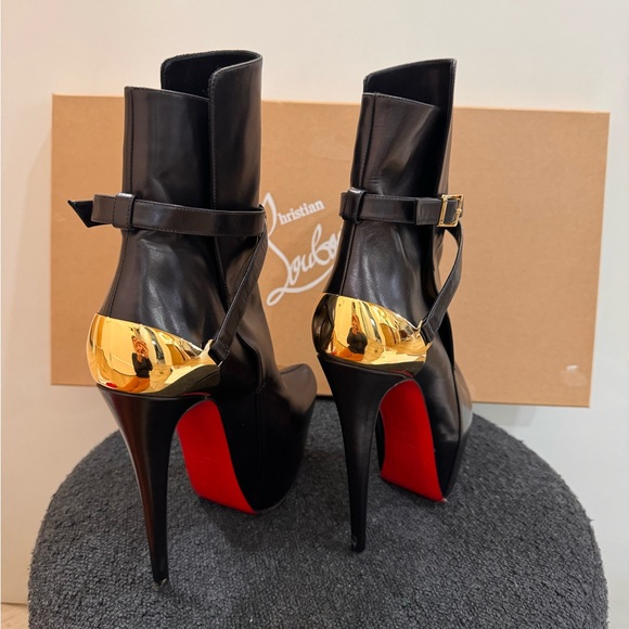 Louboutin Platform Equestria Boots - Picture 3 of 5